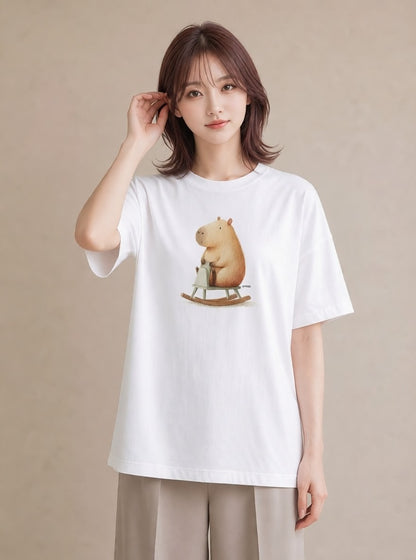 半袖Tシャツ レディース カピバラ かぴばら 動物 アニマル イラスト カフェコーデ 散歩 お出かけ 白T