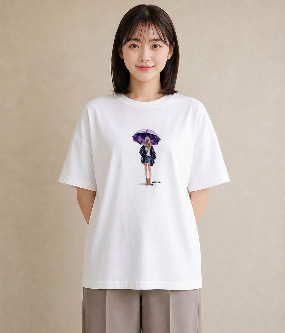 グラフィックTシャツ レディース 傘 水たまり 雨 ナチュラル アンティーク イラスト 手描き風 ママ カフェ服 白T