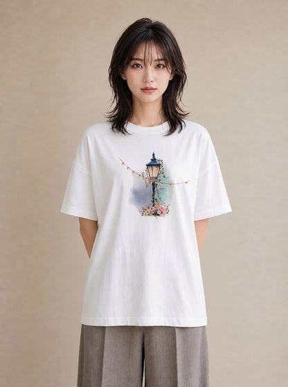デザインTシャツ レディース 街灯 夜霧 夜 ナチュラル アンティーク イラスト ガーリー カフェ巡り 女子会 白T