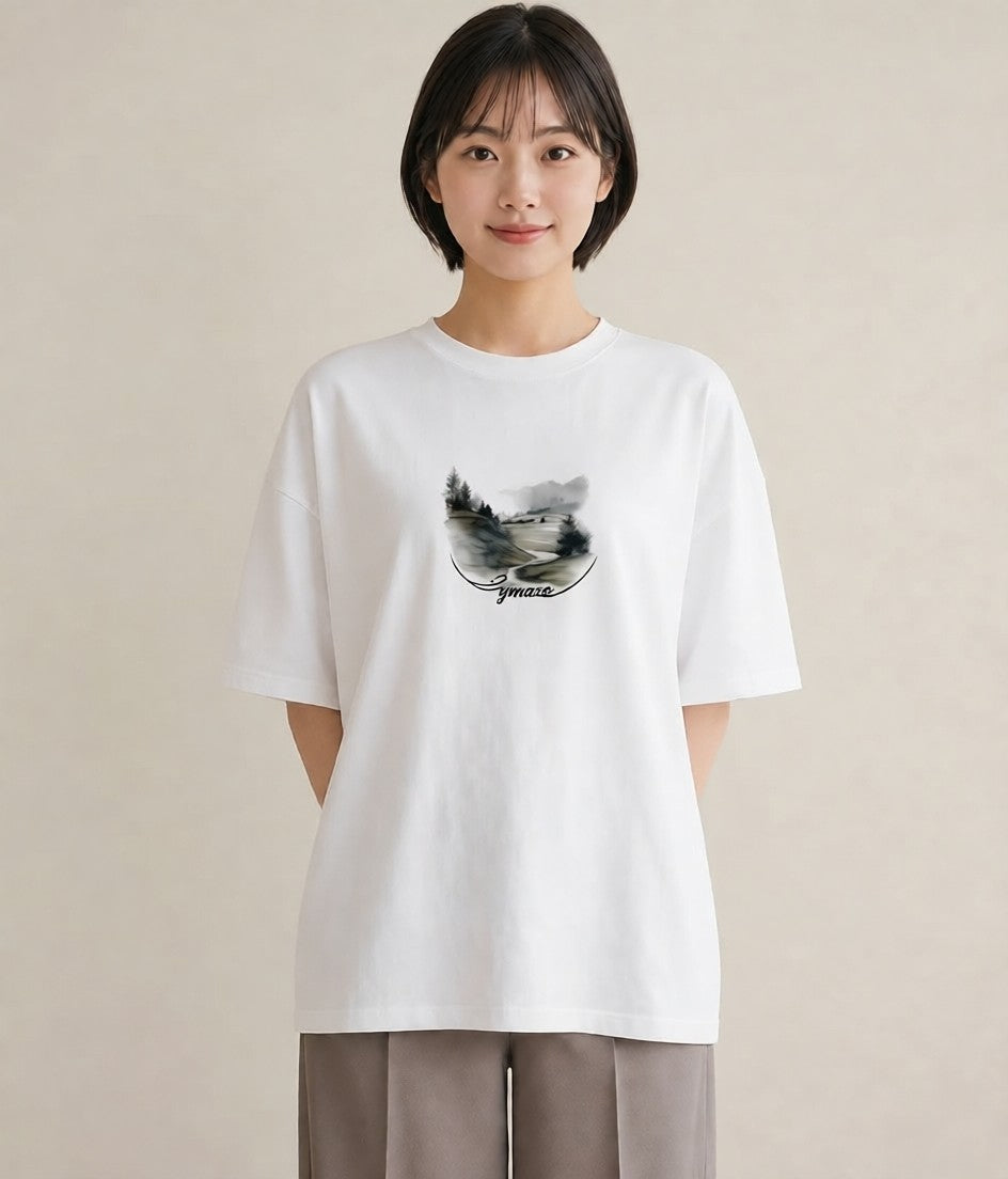 グラフィックTシャツ レディース 雨上がりの小道 雨上がり 小道 ナチュラル アンティーク イラスト ユニーク 部屋着 女性向けギフト 白T