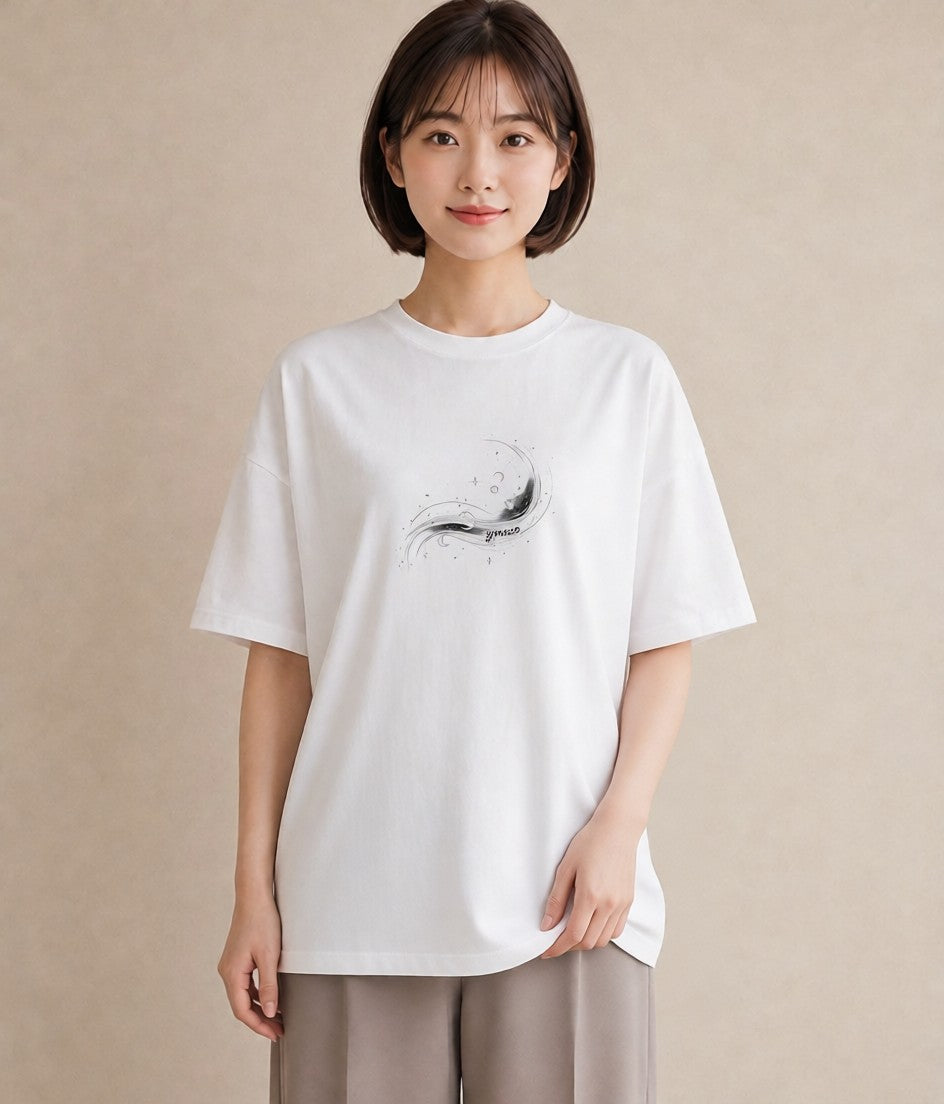 プリントTシャツ レディース 月と星 星空 ムーン イラスト アート風 週末コーデ 敬老の日 白T