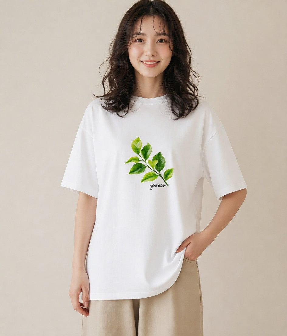 デザインTシャツ レディース 新緑 植物 ボタニカル イラスト シンプル 女性向けギフト 散歩 白T