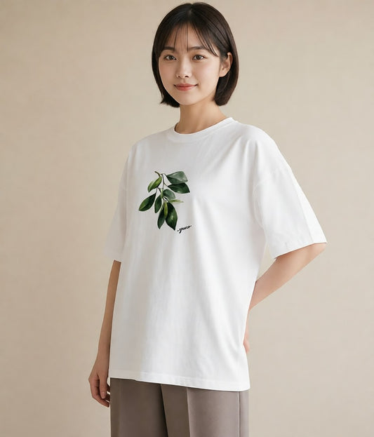 デザインTシャツ レディース ユーカリ 植物 ボタニカル イラスト ニュアンス カジュアルコーデ 買い物 白T