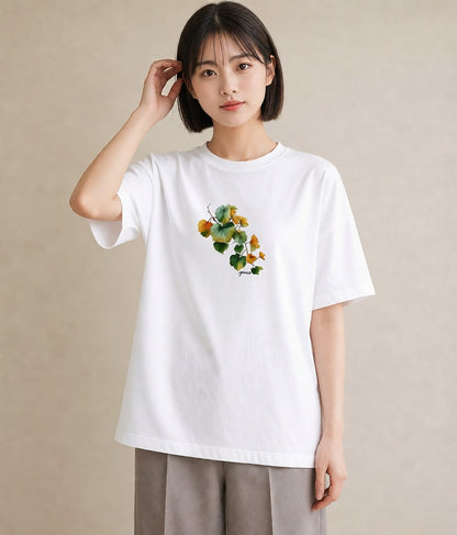 Tシャツ レディース クローバー 四つ葉 花 花柄 イラスト 旅行コーデ ミセス 春コーデ 白T