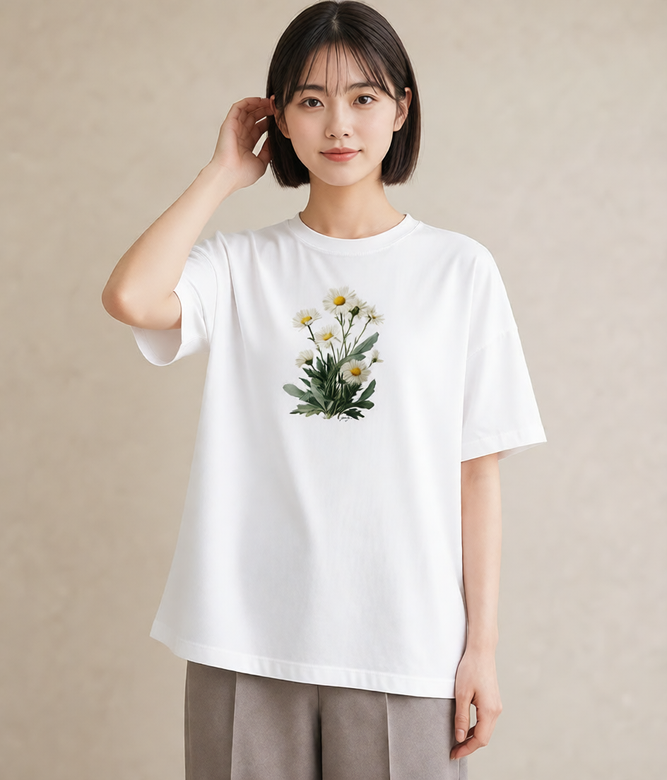 半袖Tシャツ レディース デイジー 花 花柄 イラスト シック 海 カフェ巡り 白T