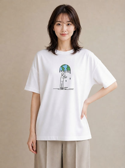 デザインTシャツ レディース 傘 水たまり 雨 ナチュラル アンティーク イラスト ゆるコーデ デート 帰省 白T