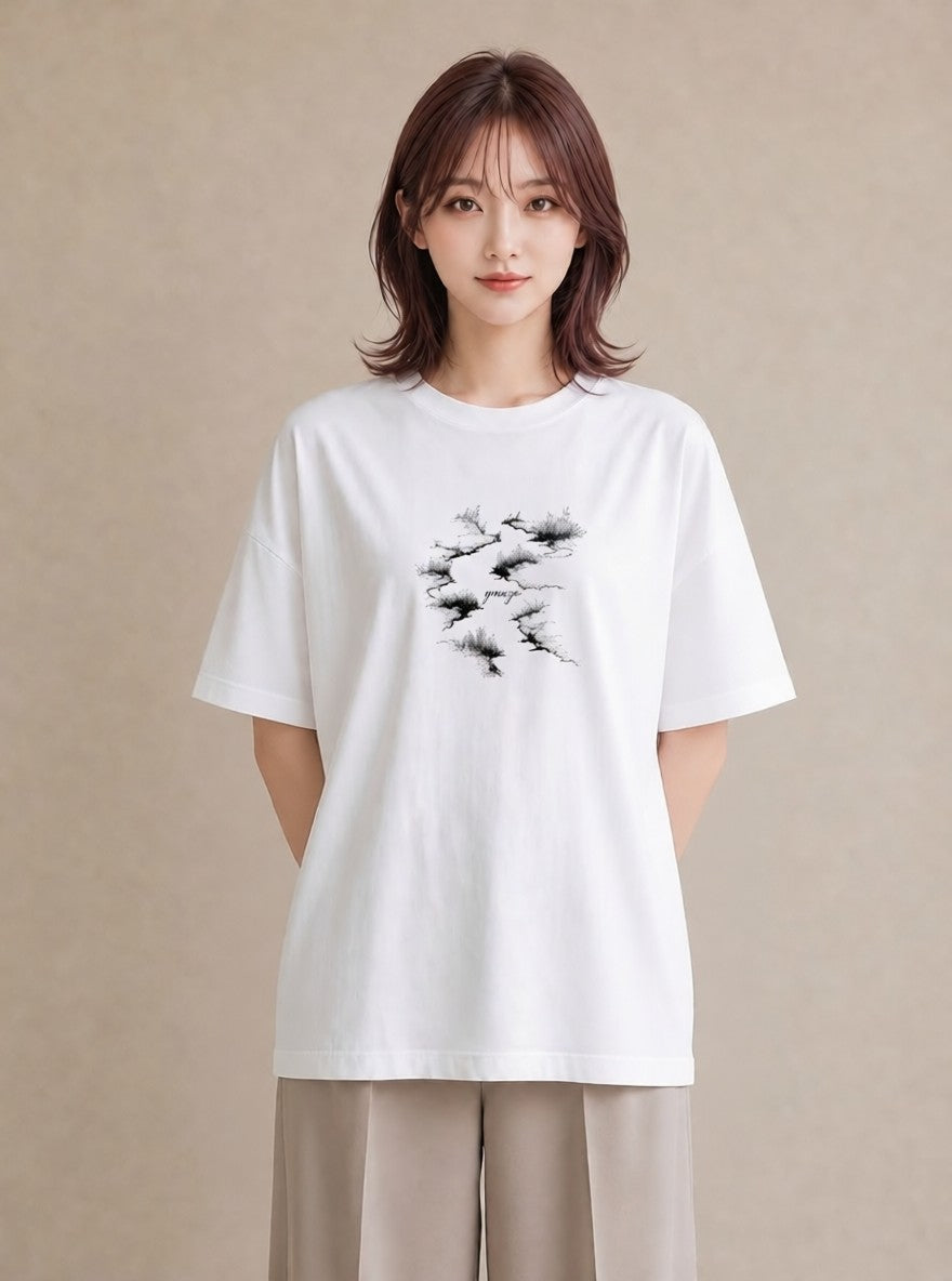 グラフィックTシャツ レディース 小川 橋 せせらぎ ナチュラル アンティーク イラスト こなれ感 買い物 夏コーデ 白T