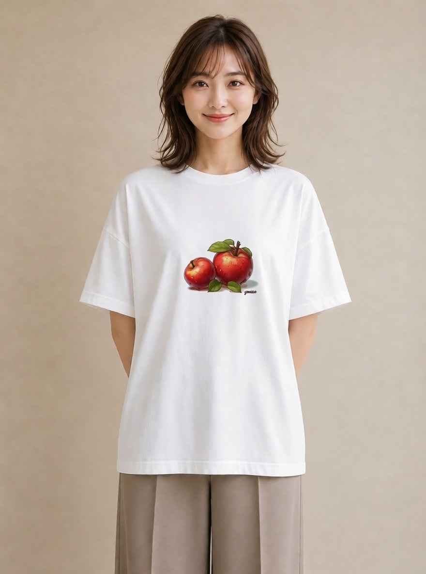 グラフィックTシャツ レディース りんご 林檎 アップル 食べ物 フード イラスト ナチュラル 休日 ペアコーデ 白T