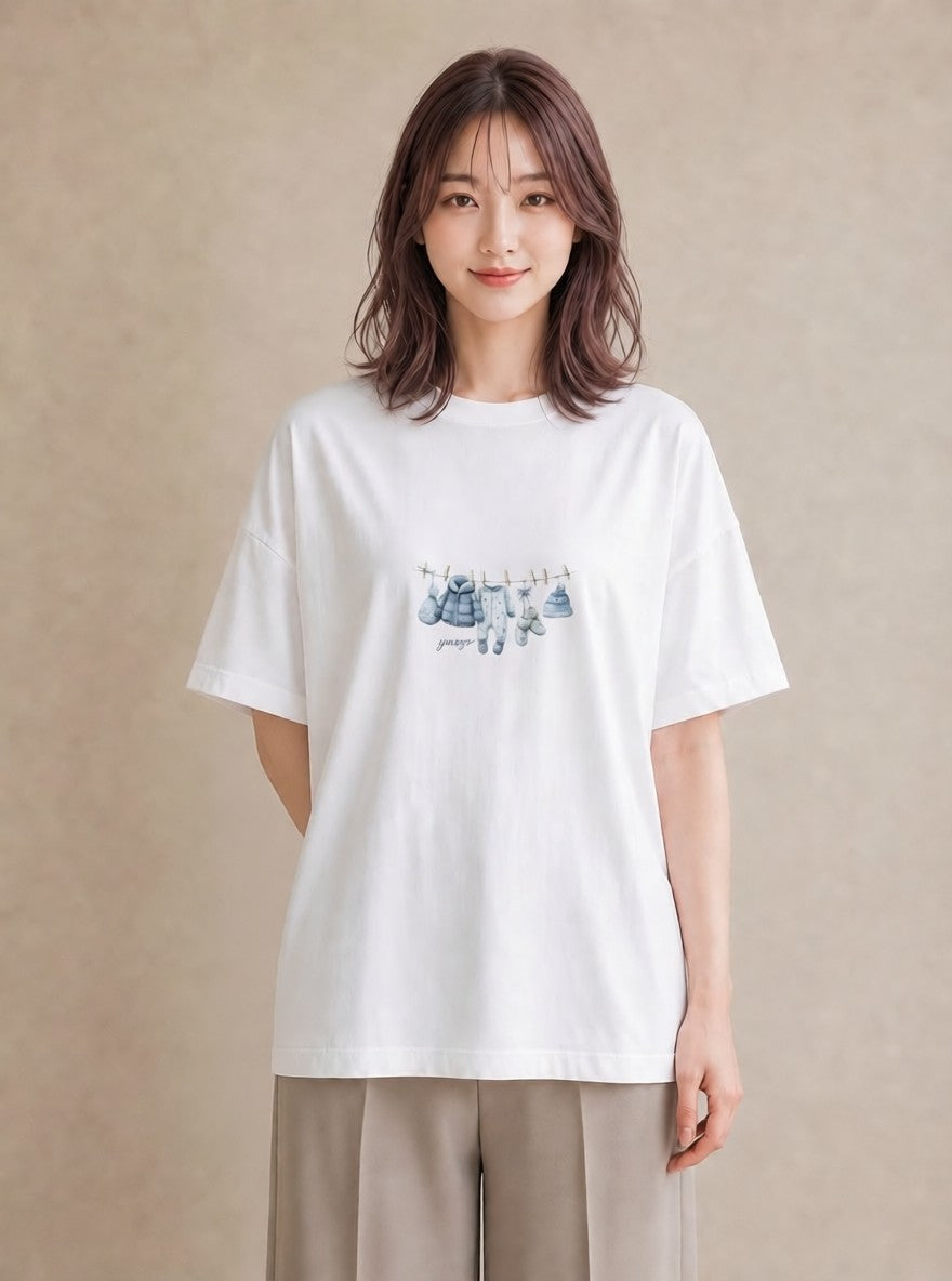デザインTシャツ レディース 洗濯物 風 ナチュラル アンティーク イラスト きれいめカジュアル 友達ギフト 部屋着 白T