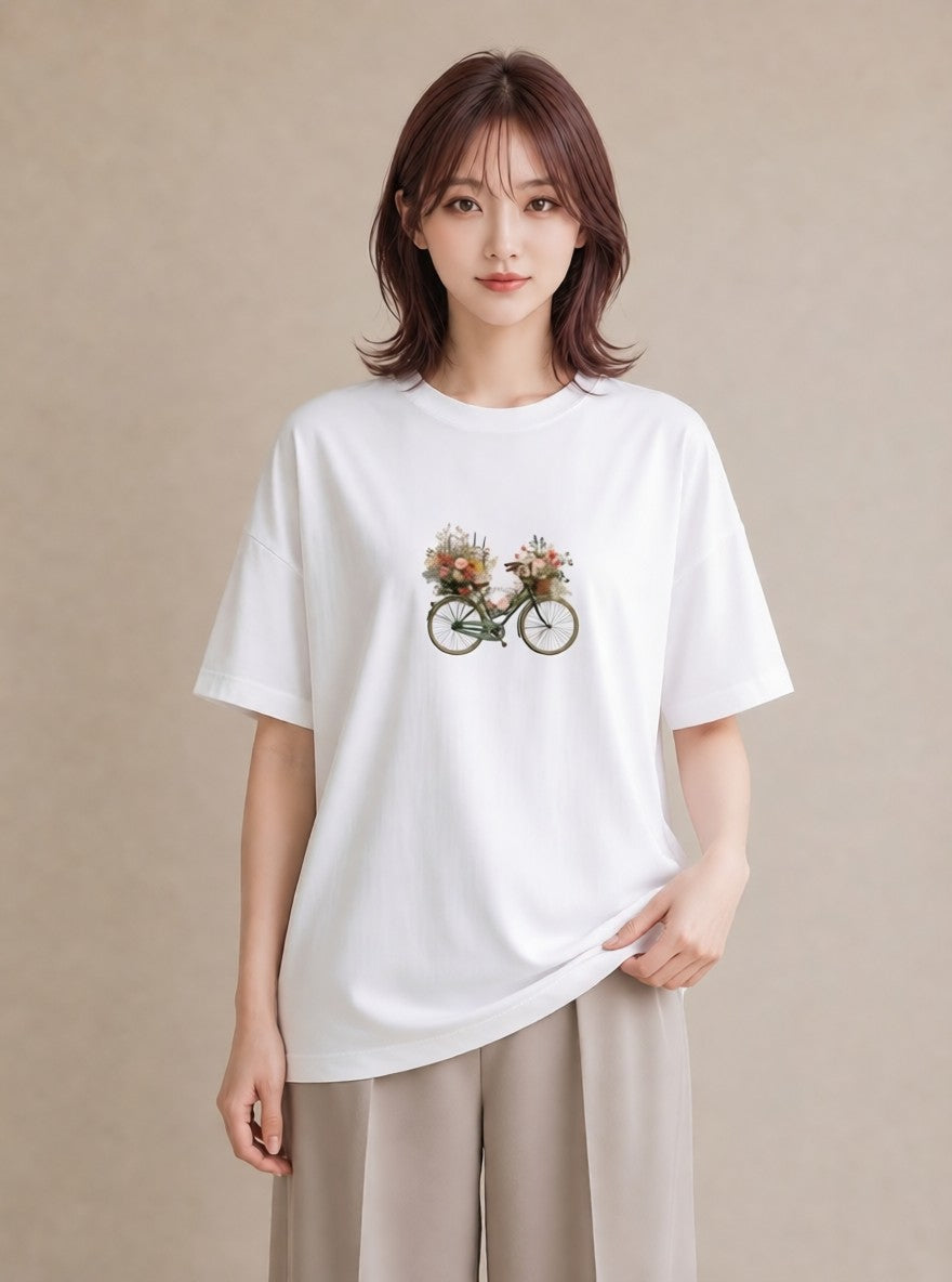 半袖Tシャツ レディース 自転車のかご 自転車 花かご ナチュラル アンティーク イラスト きれいめカジュアル 誕生日プレゼント 綿100 白T