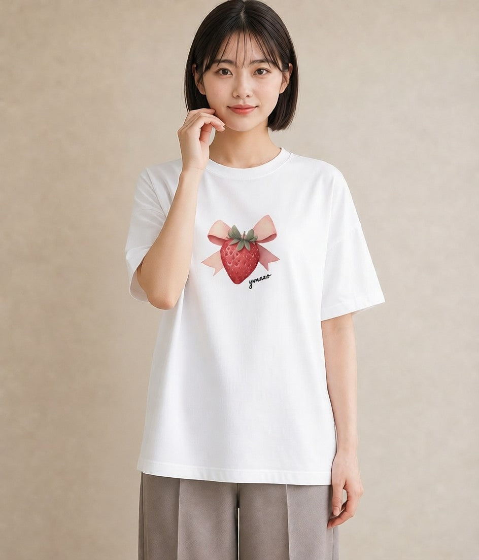 グラフィックTシャツ レディース いちご 苺 ストロベリー 食べ物 フード イラスト カジュアル クリスマス 旅行 白T