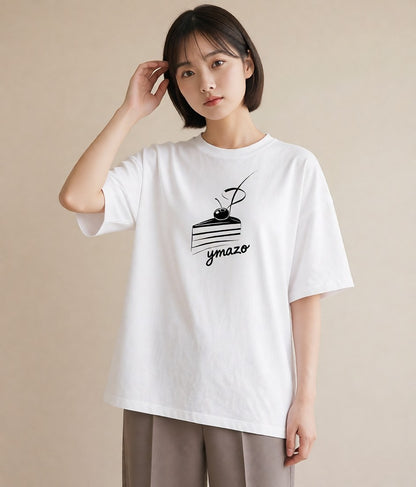 Tシャツ レディース スイーツ お菓子 デザート イラスト 休日コーデ 20代 カジュアルコーデ 白T