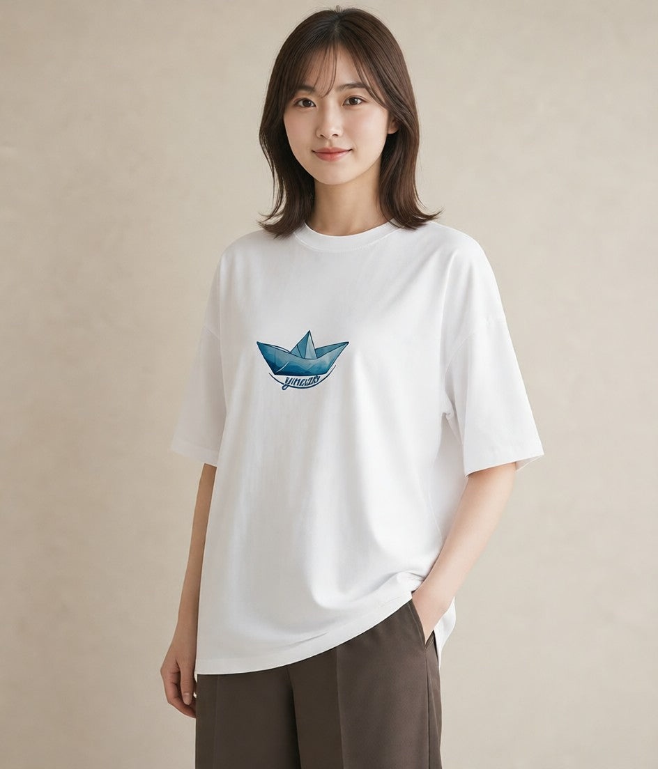 グラフィックTシャツ レディース 紙の船 水辺 ナチュラル アンティーク イラスト お洒落 友達ギフト 部屋着 白T