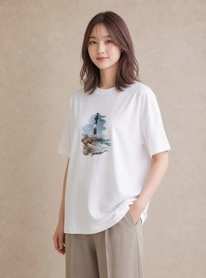 Tシャツ レディース 灯台 霧 海 ナチュラル アンティーク イラスト ヴィンテージ風 散歩 お出かけ 白T