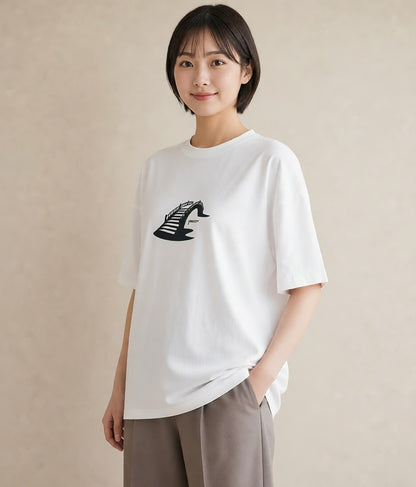 デザインTシャツ レディース 小川 橋 せせらぎ ナチュラル アンティーク イラスト 個性的 カジュアルコーデ 買い物 白T