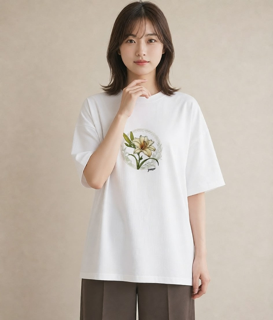 プリントTシャツ レディース ゆり 百合 花 花柄 イラスト 韓国風 女性向けギフト 散歩 白T