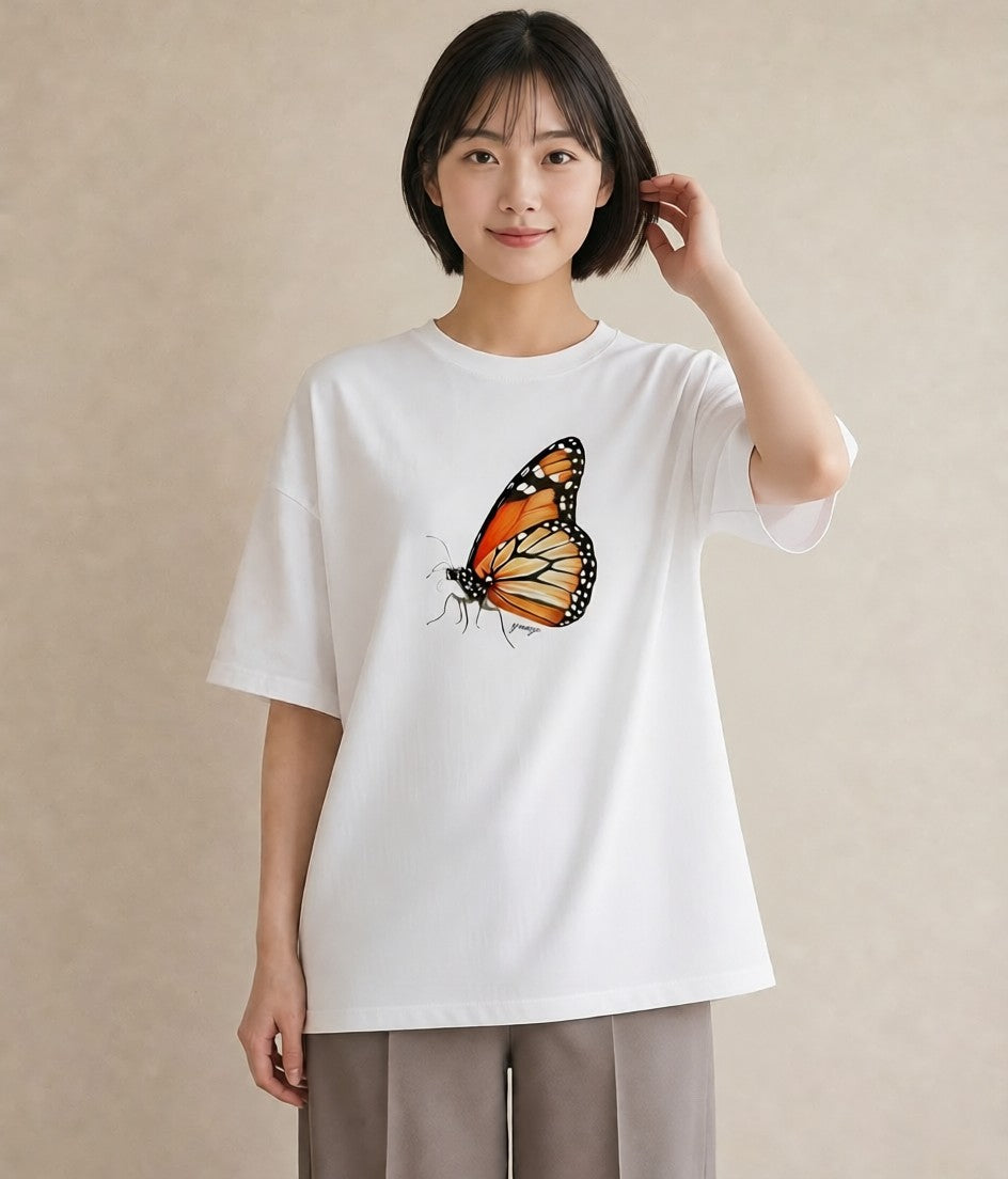 デザインTシャツ レディース ちょうちょ 蝶 バタフライ 昆虫 虫 イラスト アート風 女性向けギフト 散歩 白T