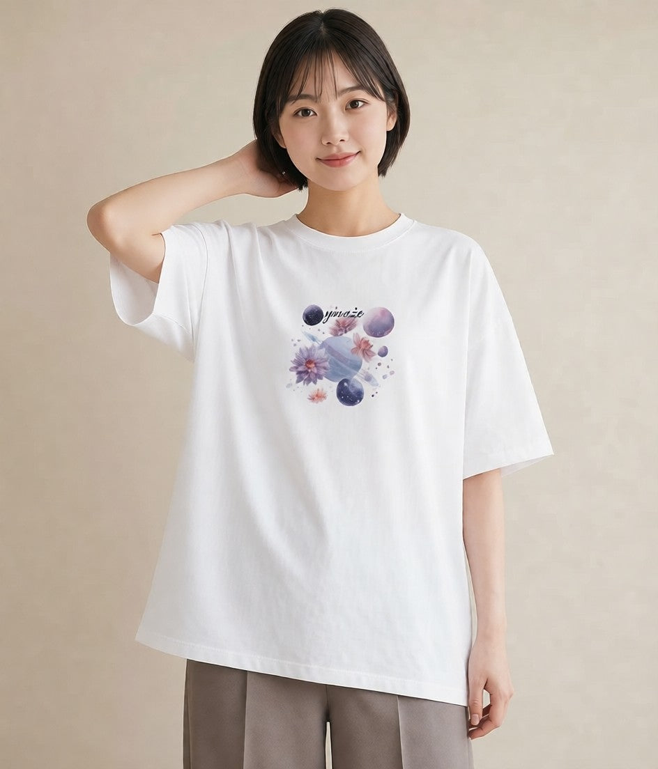 グラフィックTシャツ レディース 宇宙 星空 イラスト フェミニン 帰省 ラフ 白T