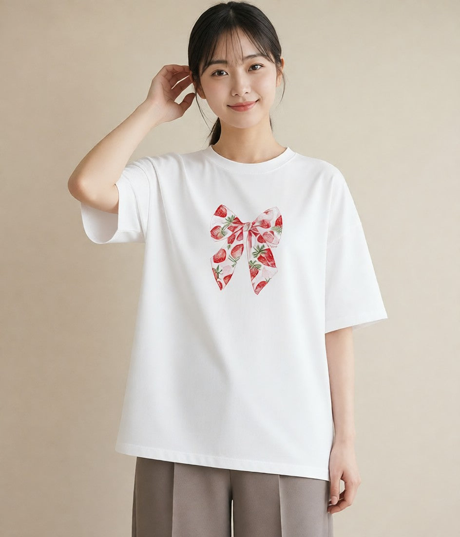 半袖Tシャツ レディース いちご 苺 ストロベリー 食べ物 フード イラスト お洒落 夏コーデ 通学 白T