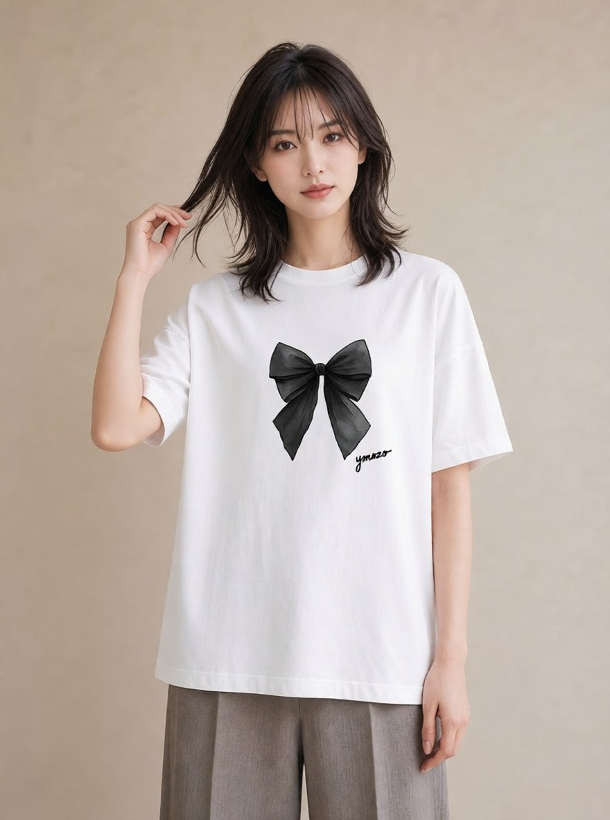 Tシャツ レディース リボン 蝶結び ナチュラル アンティーク イラスト 淡色 買い物 夏コーデ 白T