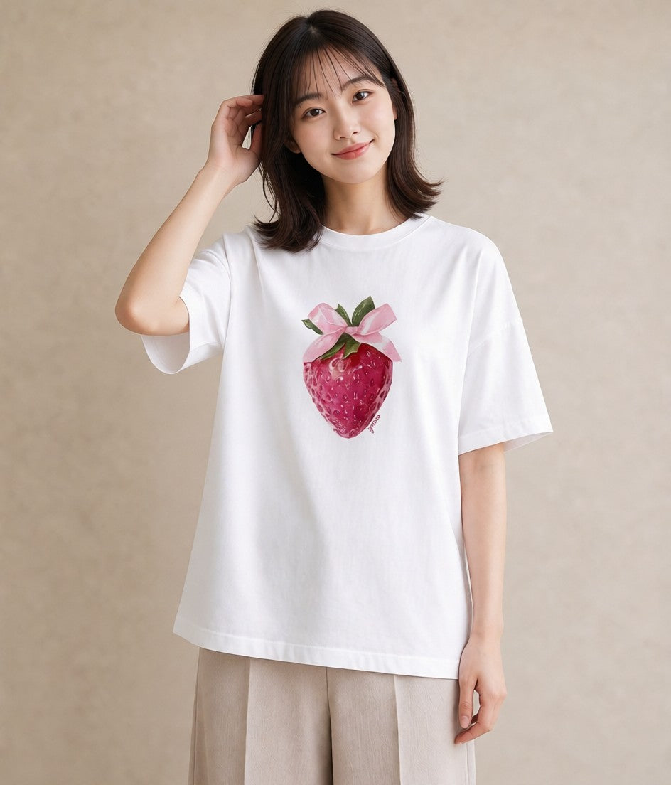グラフィックTシャツ レディース いちご 苺 ストロベリー 食べ物 フード イラスト ヴィンテージ風 在宅 公園 白T