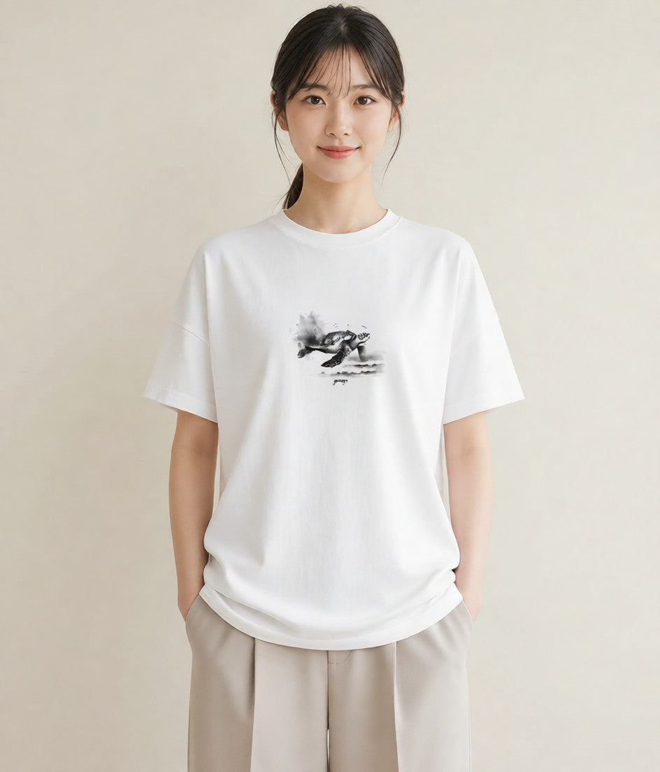 デザインTシャツ レディース ウミガメ 海の生き物 海 イラスト きれいめ 通勤 在宅 白T