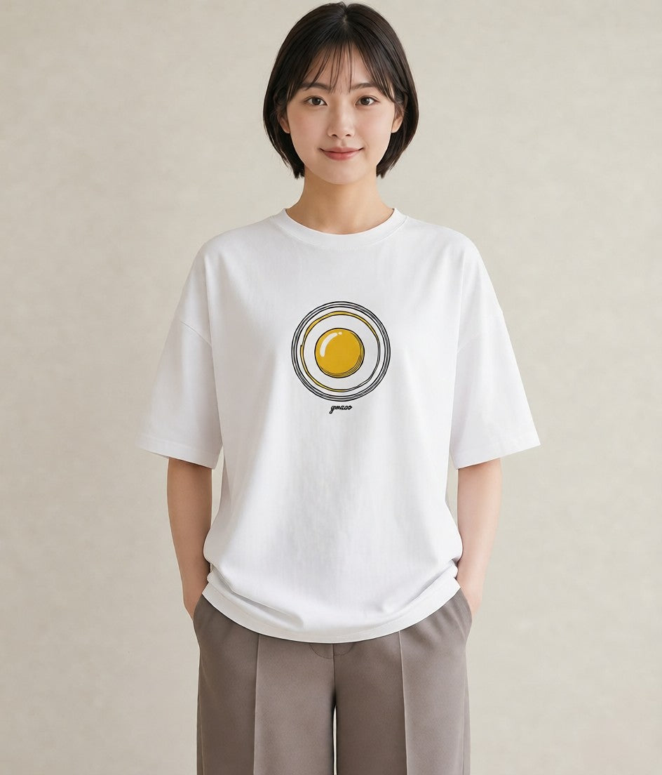 半袖Tシャツ レディース 目玉焼き 食べ物 フード イラスト ゆるコーデ 週末コーデ 敬老の日 白T