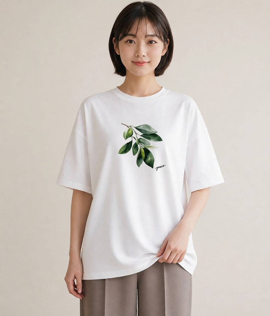 デザインTシャツ レディース ユーカリ 植物 ボタニカル イラスト ニュアンス カジュアルコーデ 買い物 白T