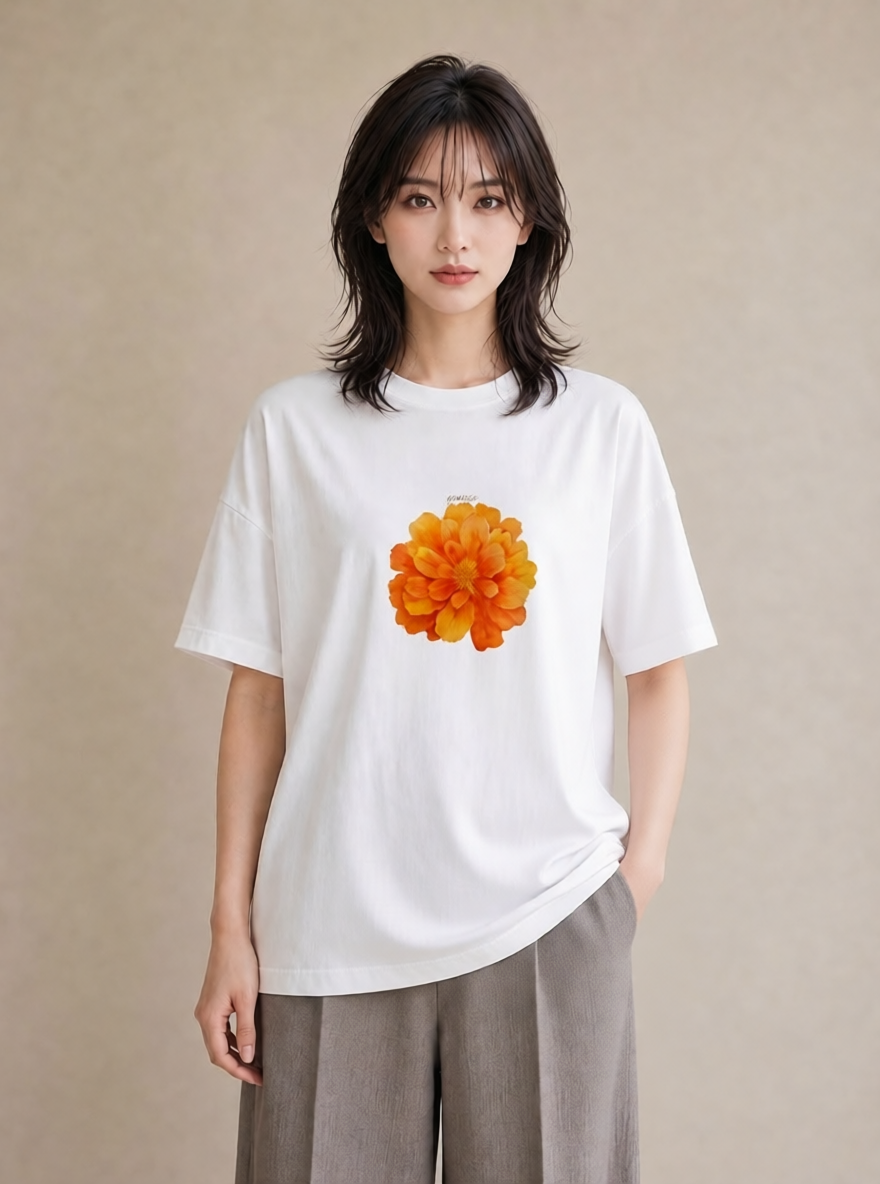 デザインTシャツ レディース コスモス 秋桜 花 花柄 イラスト ミニマル 週末コーデ 敬老の日 白T