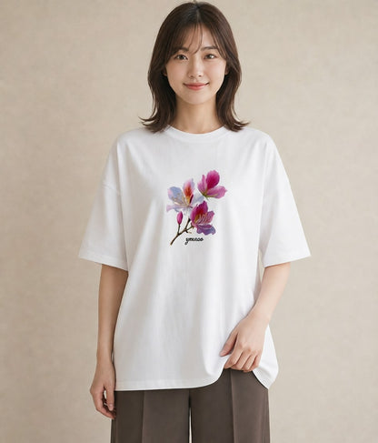 半袖Tシャツ レディース 梅 花 花柄 イラスト 旅行コーデ 買い物 夏コーデ 白T