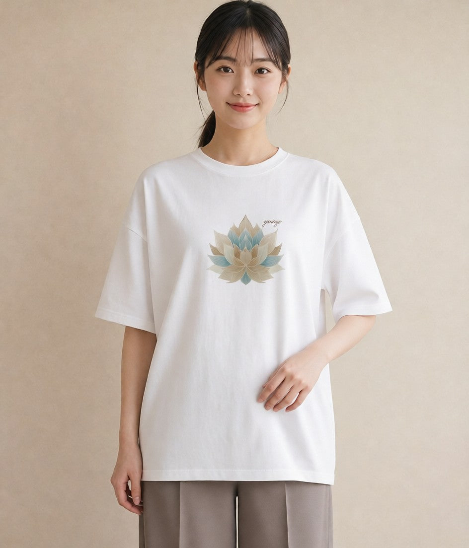 グラフィックTシャツ レディース 蓮 花 花柄 イラスト 抜け感 お出かけ 普段着 白T