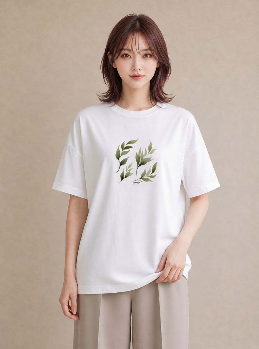 半袖Tシャツ レディース ユーカリ 植物 ボタニカル イラスト ニュアンス 秋コーデ おしゃれギフト 白T