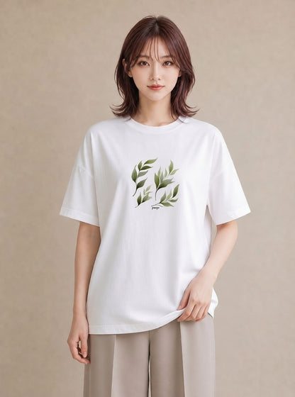 半袖Tシャツ レディース ユーカリ 植物 ボタニカル イラスト ニュアンス 秋コーデ おしゃれギフト 白T