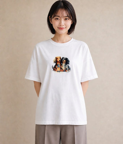 プリントTシャツ レディース ミニチュアダックスフンド 犬 いぬ イラスト ミニマル 海 カフェ巡り 白T
