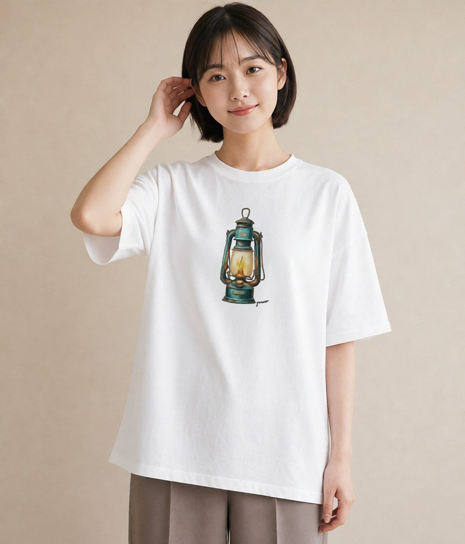 Tシャツ レディース 街灯 夜霧 夜 ナチュラル アンティーク イラスト ポップ 友達ギフト 部屋着 白T