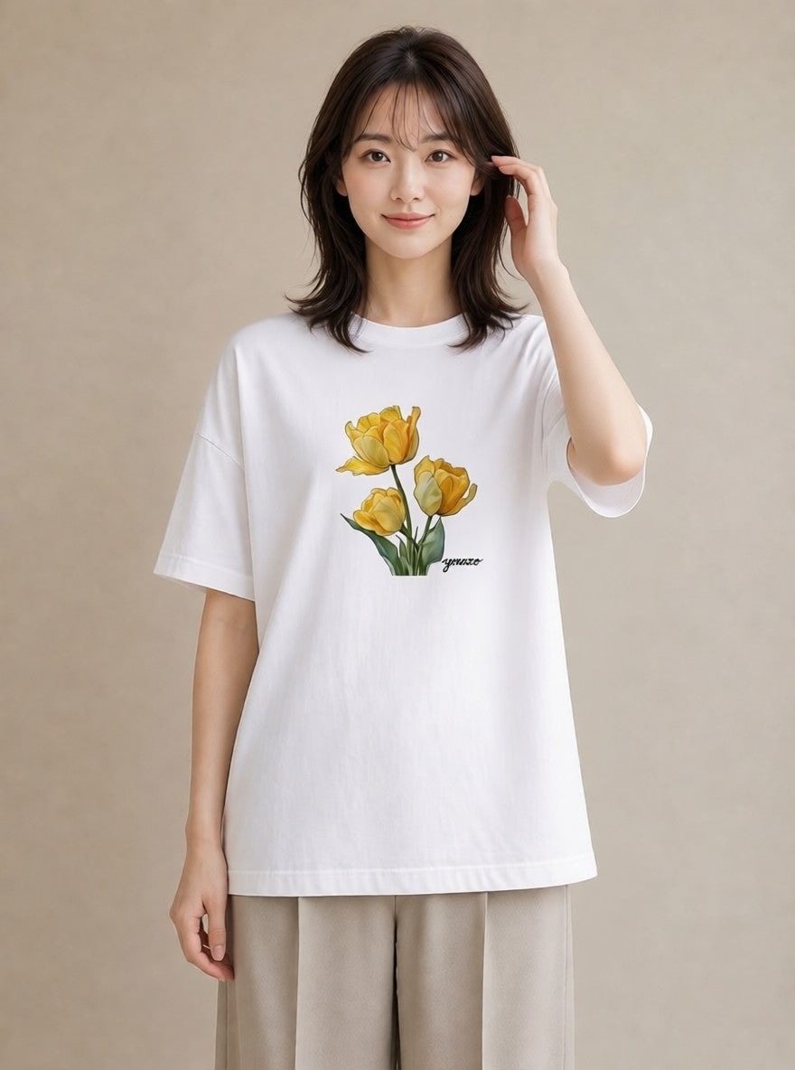 プリントTシャツ レディース チューリップ 花 花柄 イラスト ラフ 女性向けギフト 散歩 白T