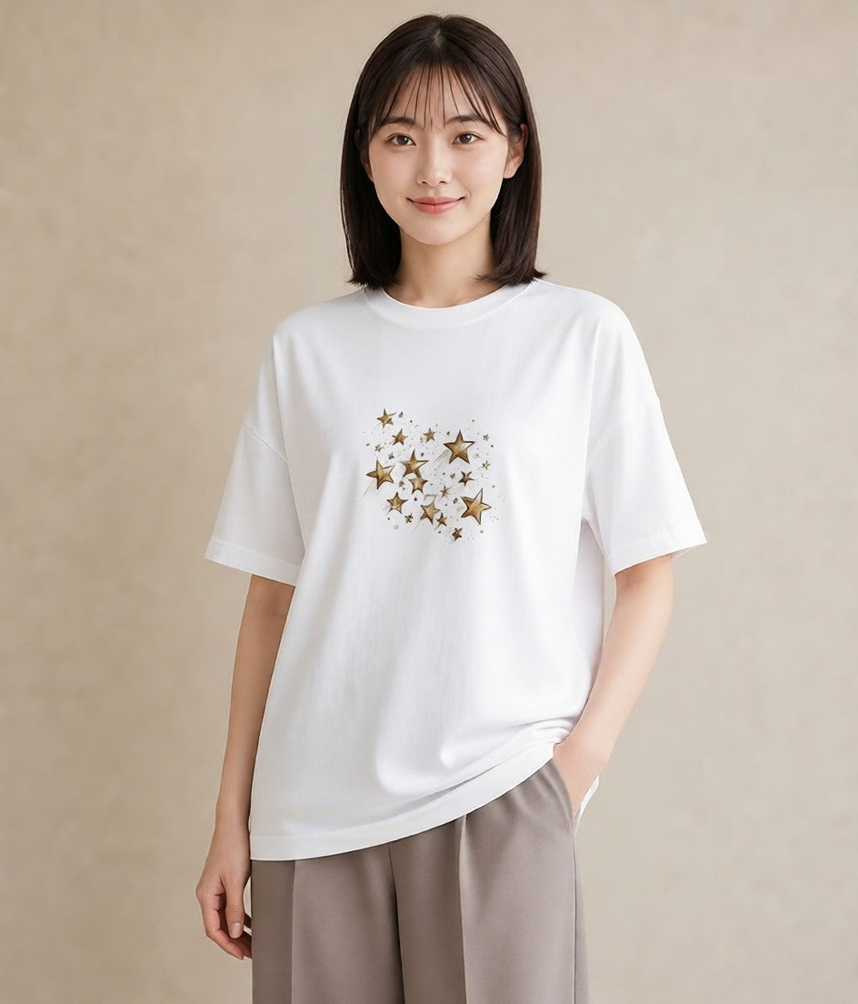 グラフィックTシャツ レディース 星 星空 宇宙 イラスト フェミニン カジュアルコーデ 買い物 白T
