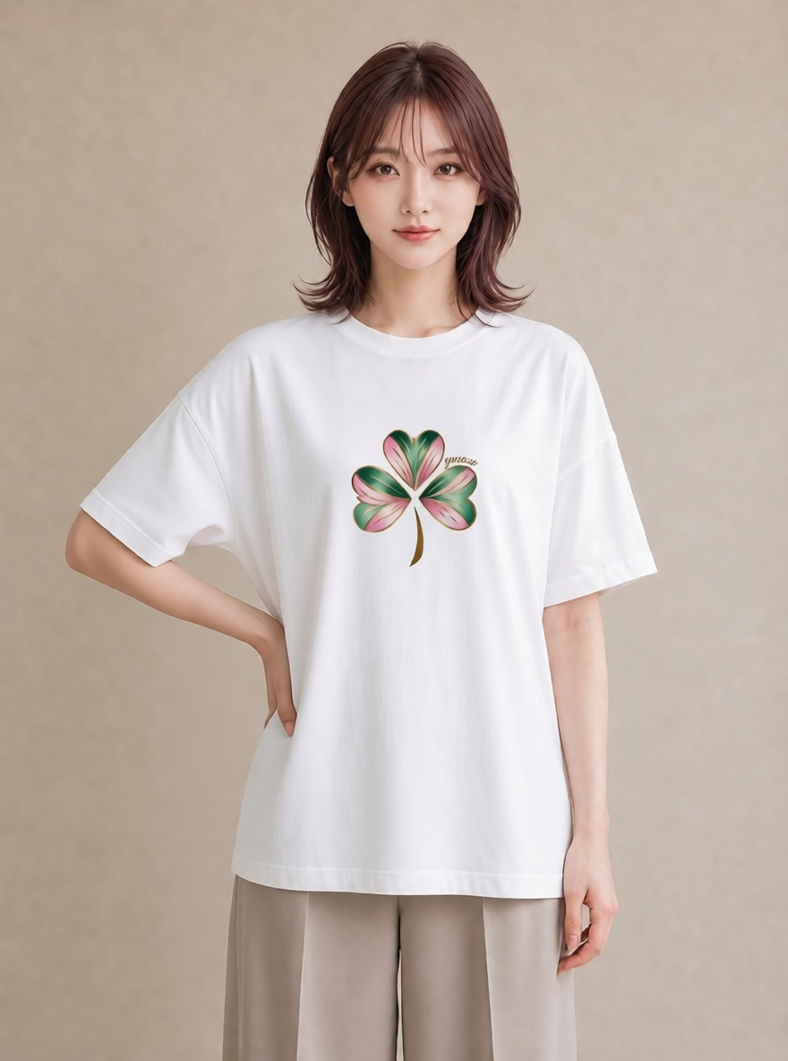 グラフィックTシャツ レディース クローバー 四つ葉 花 花柄 イラスト ミニマル 帰省 ラフ 白T