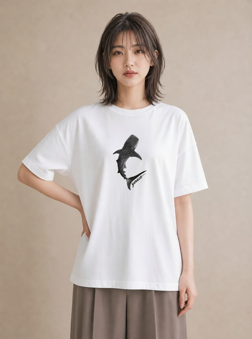 半袖Tシャツ レディース ジンベエザメ 海の生き物 海 イラスト 個性的 秋コーデ おしゃれギフト 白T