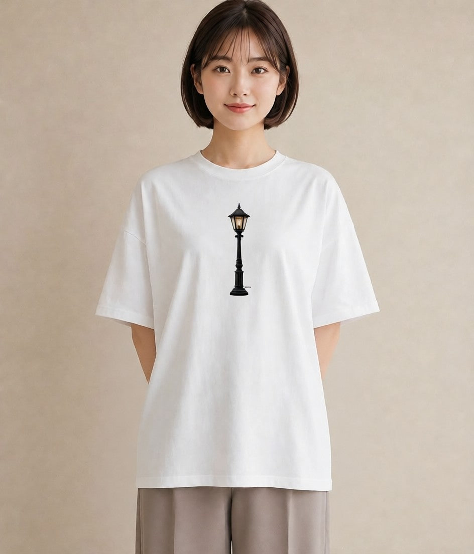 半袖Tシャツ レディース 街灯 夜霧 夜 ナチュラル アンティーク イラスト こなれ感 母の日 ビーチ 白T