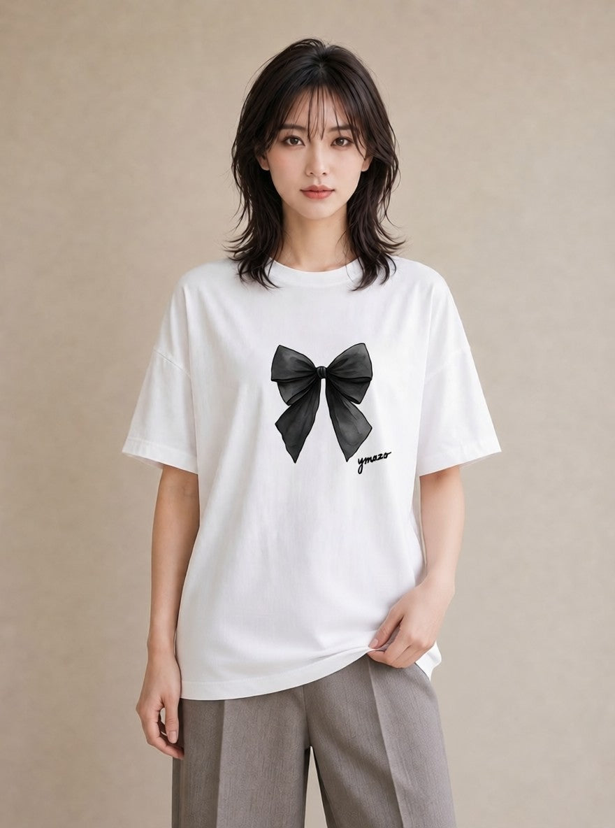 Tシャツ レディース リボン 蝶結び ナチュラル アンティーク イラスト 淡色 買い物 夏コーデ 白T