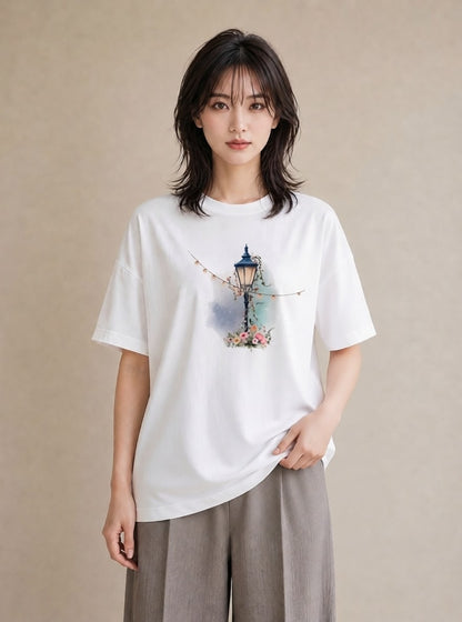 デザインTシャツ レディース 街灯 夜霧 夜 ナチュラル アンティーク イラスト ガーリー カフェ巡り 女子会 白T