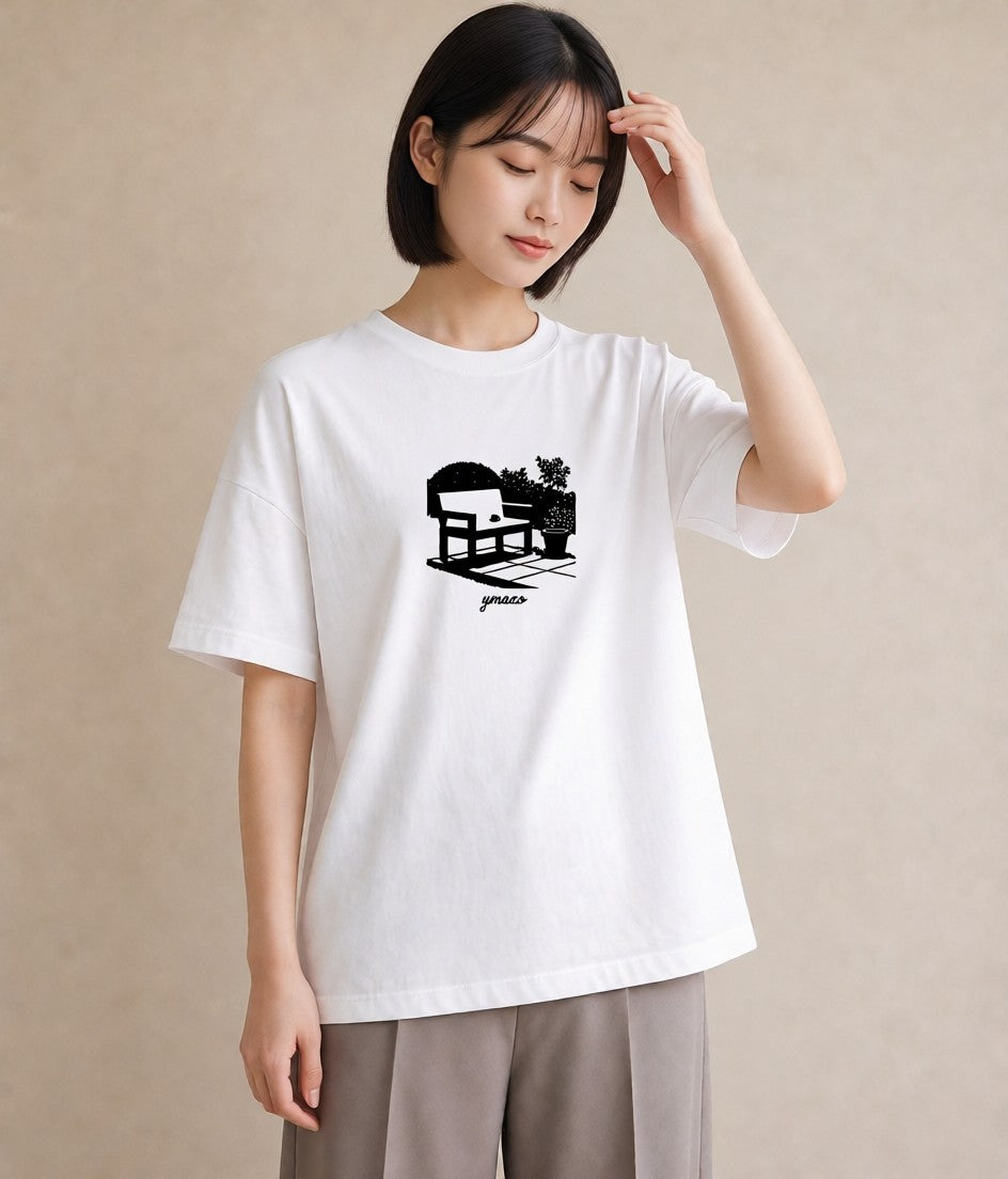 デザインTシャツ レディース 雨上がりのベンチ ベンチ ナチュラル アンティーク イラスト ラフ 公園 ママ 白T