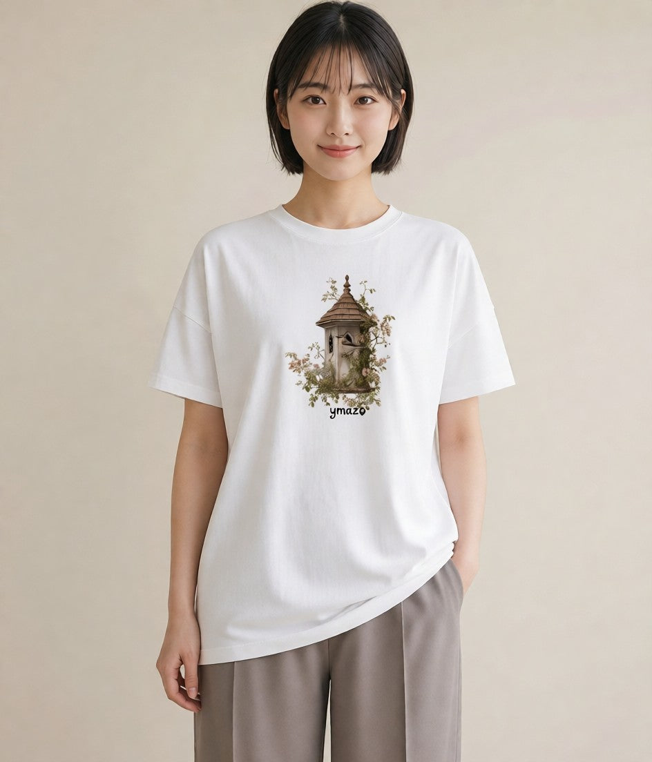 デザインTシャツ レディース 遠い家と鳥 風景 鳥 ナチュラル アンティーク イラスト アート風 女性向けギフト 散歩 白T
