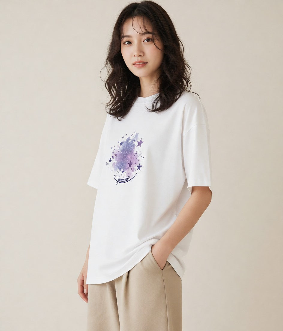 プリントTシャツ レディース 星空 宇宙 イラスト モード 20代 カジュアルコーデ 白T