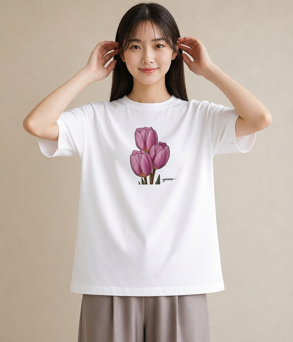 グラフィックTシャツ レディース チューリップ 花 花柄 イラスト シック 友達ギフト 部屋着 白T