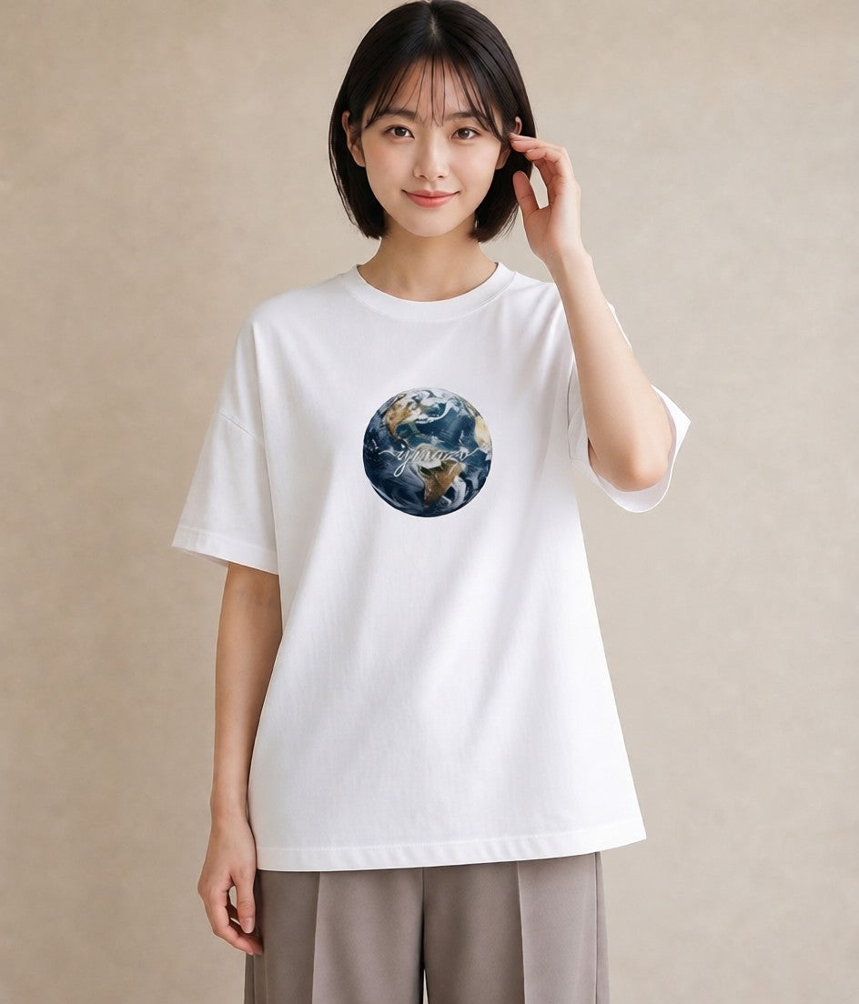 デザインTシャツ レディース 地球 星空 宇宙 イラスト きれいめカジュアル 春服 ミセス 白T