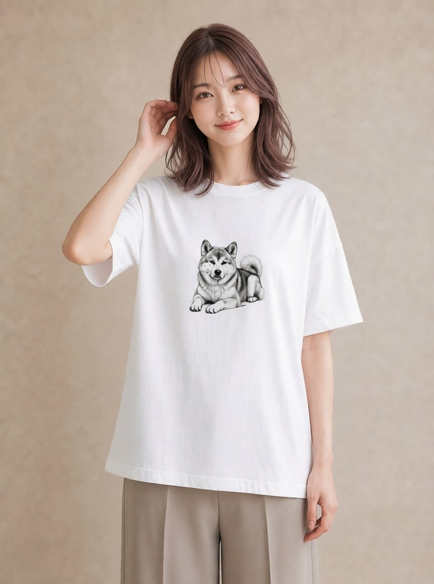 デザインTシャツ レディース 秋田犬 犬 いぬ イラスト フェミニン ミセス 春コーデ 白T