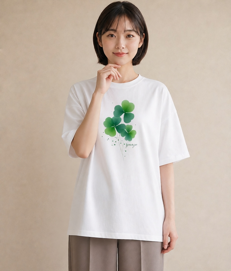 グラフィックTシャツ レディース クローバー 四つ葉 花 花柄 イラスト シンプル 普段着 週末コーデ 白T