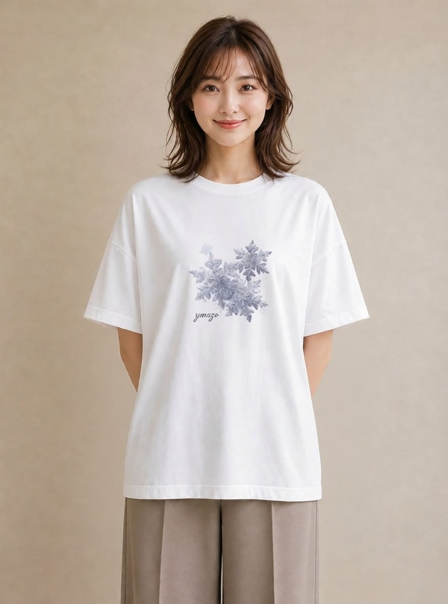 プリントTシャツ レディース 雪の結晶 星空 宇宙 イラスト ニュアンス 休日 ペアコーデ 白T